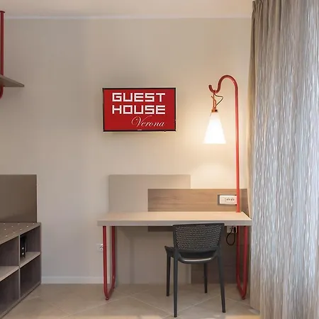 Guesthouse Verona Hotel